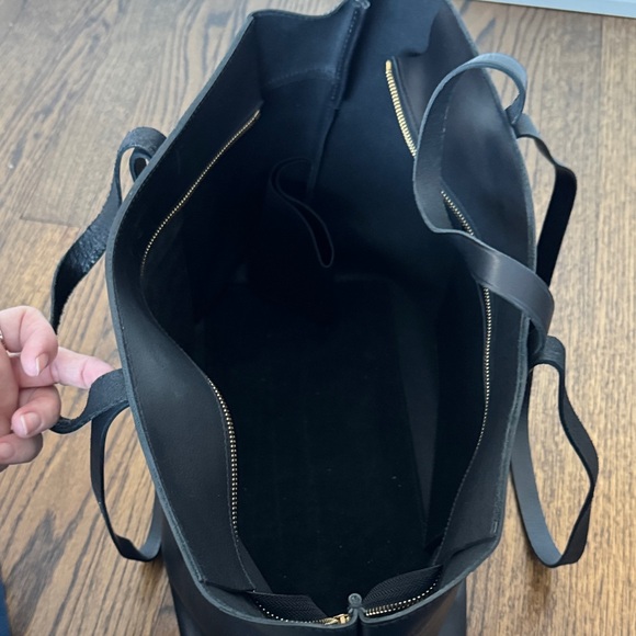 Madewell Sleek Black Leather Large Tote Bag - Picture 6 of 9